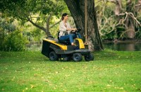 Stiga akumulatroski traktor Swift 372e